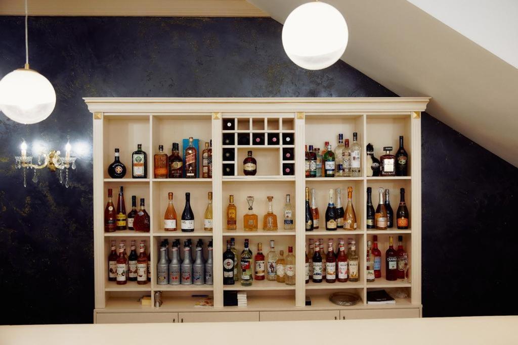 Hotel Imperium Botiz 外观 照片